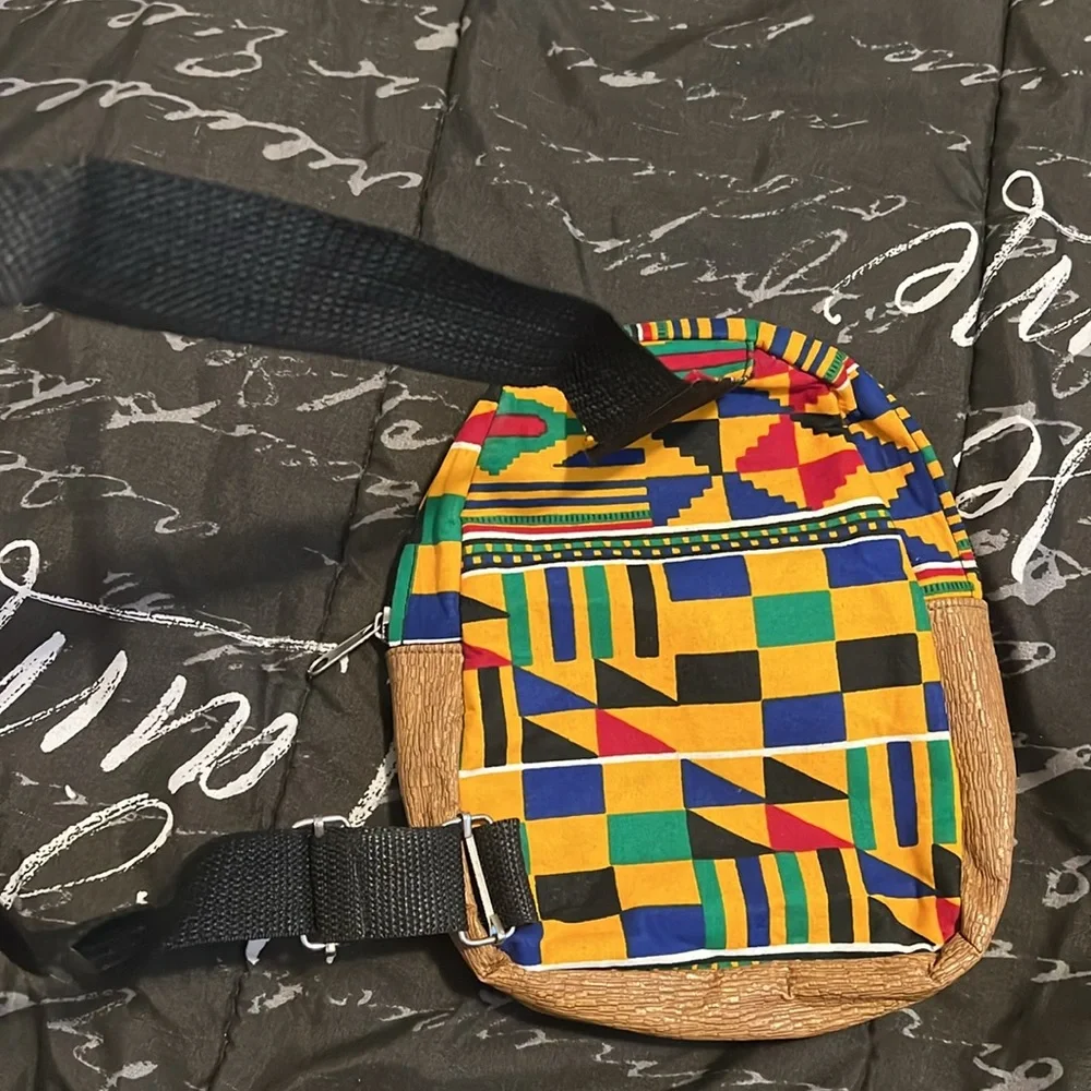 Mini African print backpack - Picture 2 of 4